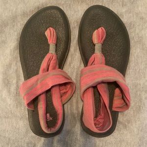 Sanuk sandals-size 7
